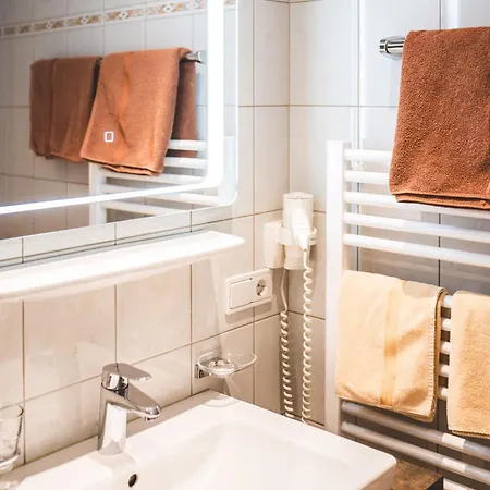 Sonnenheim 3* シェーンベルク・イム・シュトゥーバイタール