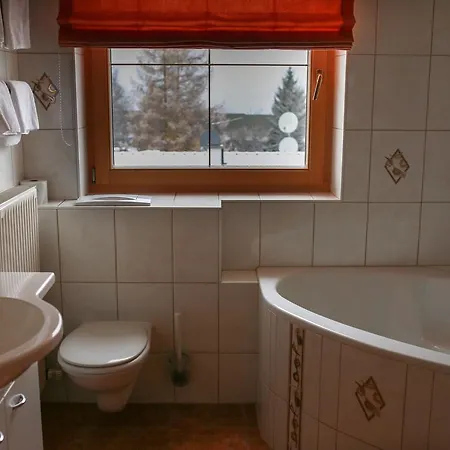 ゲストハウス Sonnenheim シェーンベルク・イム・シュトゥーバイタール