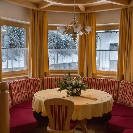 بيت ضيافة Sonnenheim Schönberg im Stubaital